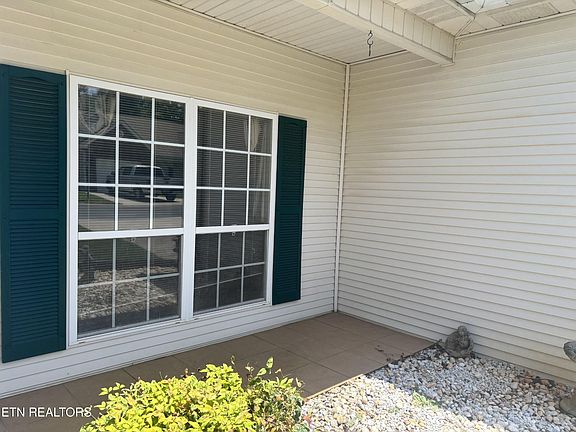 4th image of 103 Willington Pl