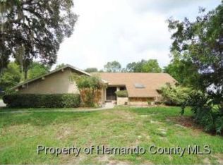 5205 Sandra Dr, Weeki Wachee, FL 34607