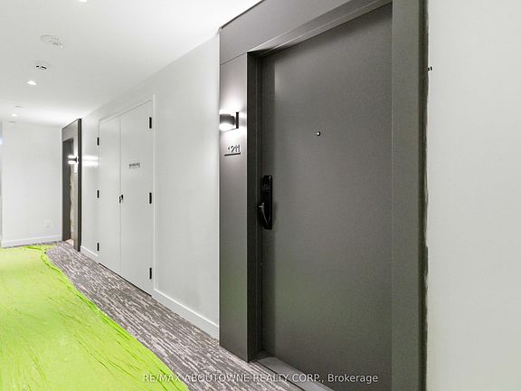 4th image of 2075 Lakeshore Rd #1211