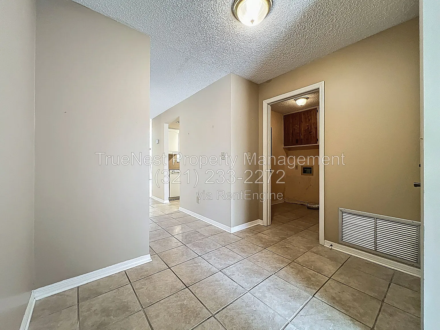 2 bed, 2.0 bath, 1336 sqft, $2,395 — Photo 3