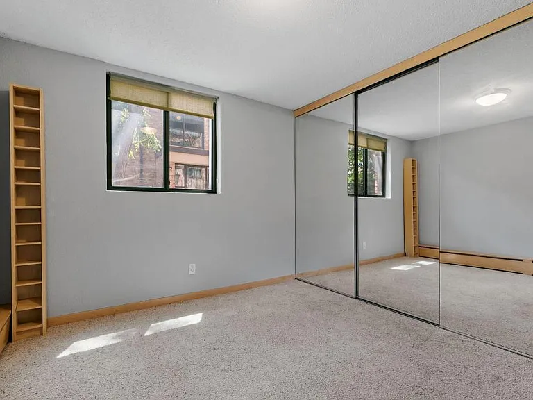 2530 1st Ave S #101 — Photo 12