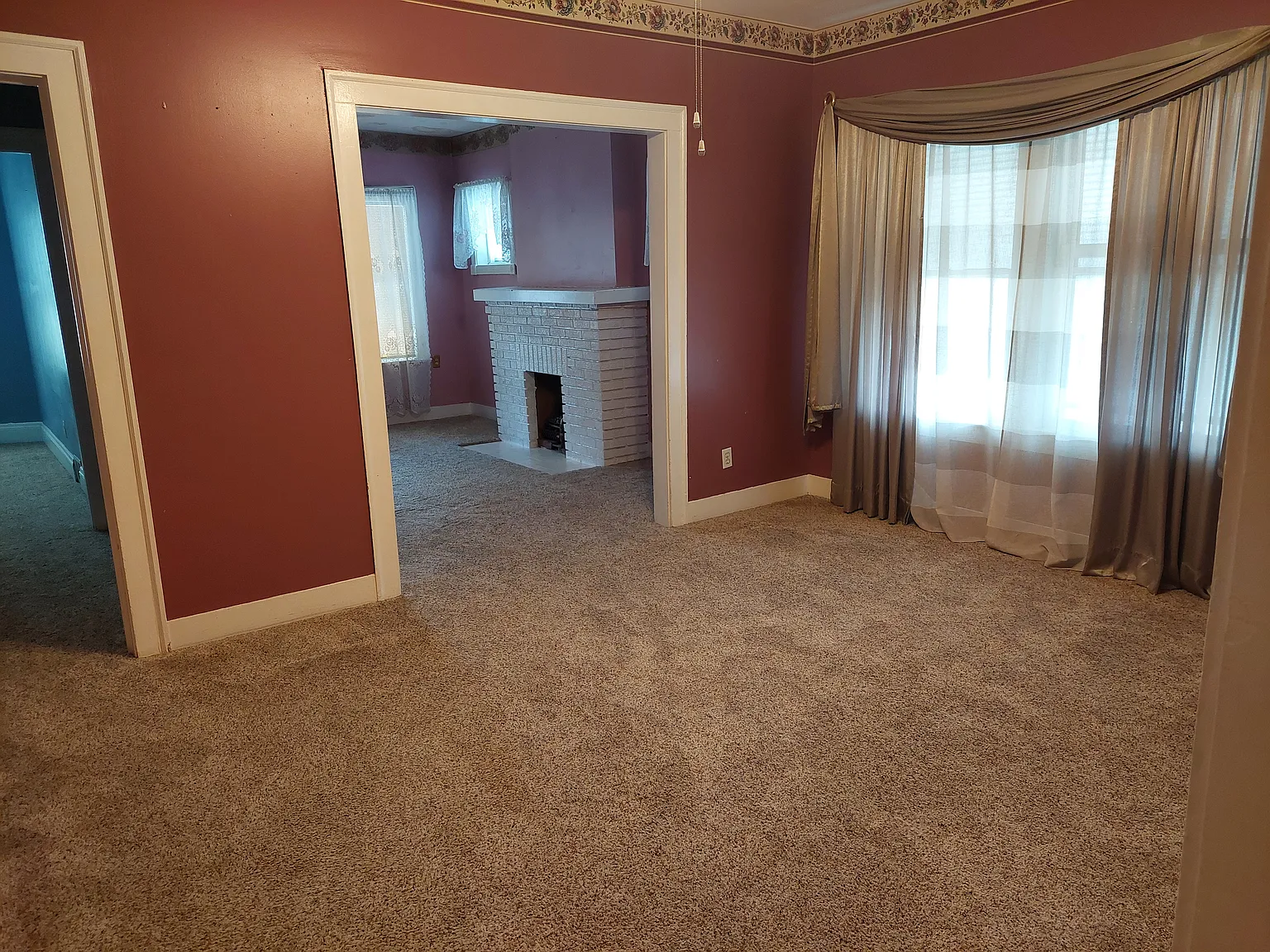 2 bed, 1100 sqft, $1,100 — Photo 3