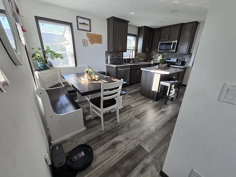 481 Green Tree Dr — Photo 11