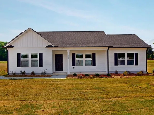 102 Kendall Farms Drive, Goldsboro, NC 27534