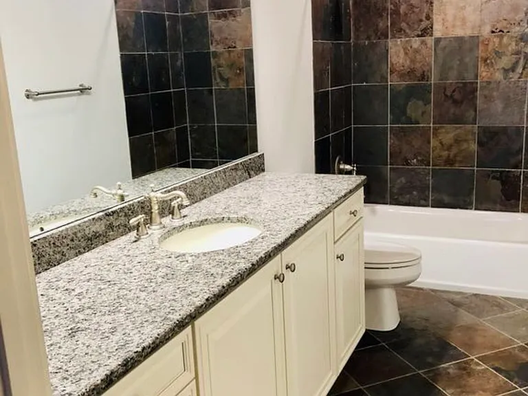 1043 Antioch Dr — Photo 17