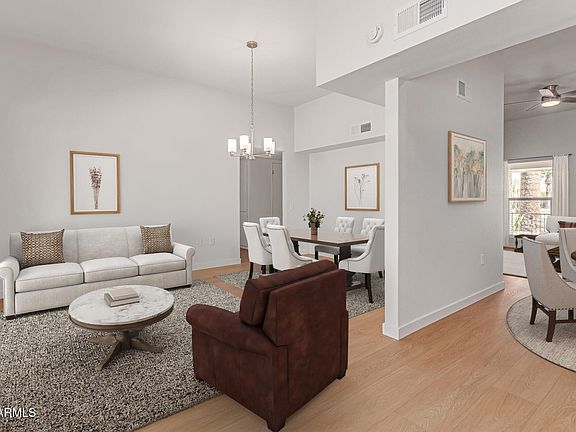 3rd image of 16853 N MEADOW PARK Drive