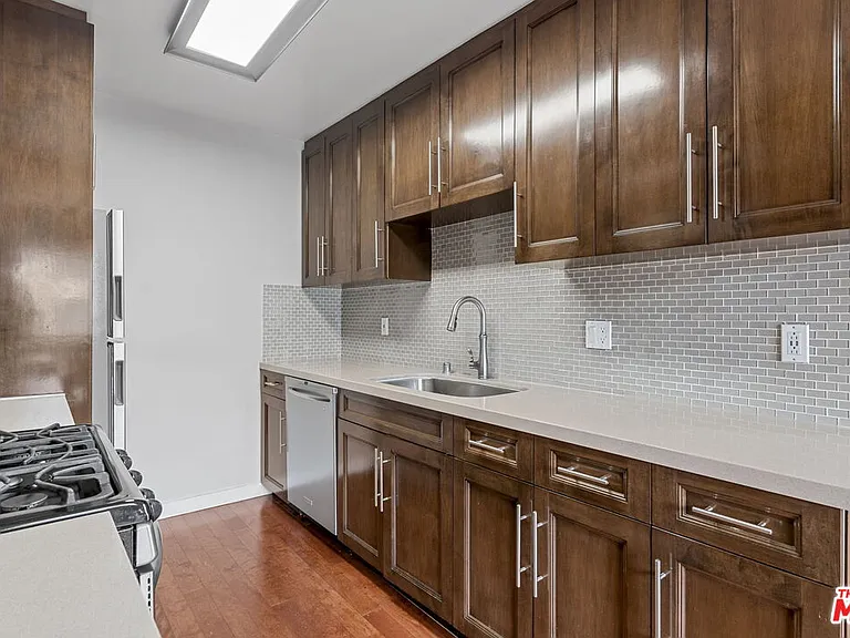 811 S Bedford St #301 — Photo 8