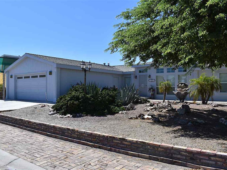 1st image of 13885 E 54th Dr