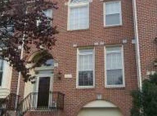 5549 Sully Lake Dr, Centreville, VA 20120