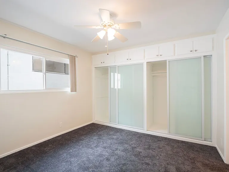 648 N Hayworth Ave — Photo 17