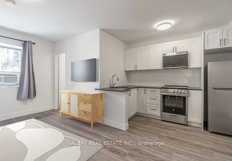608 Church St #A2 — Photo 2