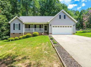 204 Kendrick St, Greer, SC 29651