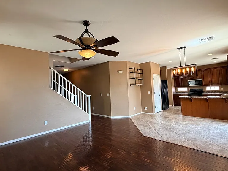 2129 S Jacana Ln — Photo 8