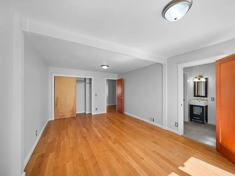44 Bradford St — Photo 13
