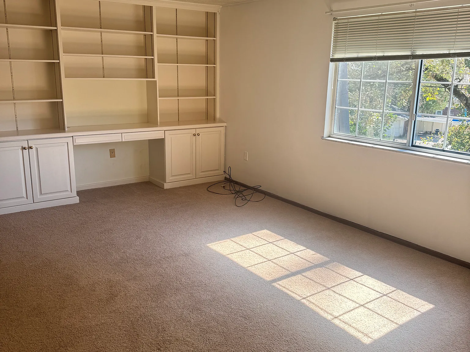 2 bed, 924 sqft, $975 — Photo 1