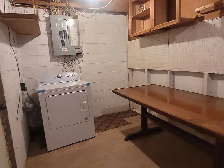 4419 Kentmore Dr — Photo 13