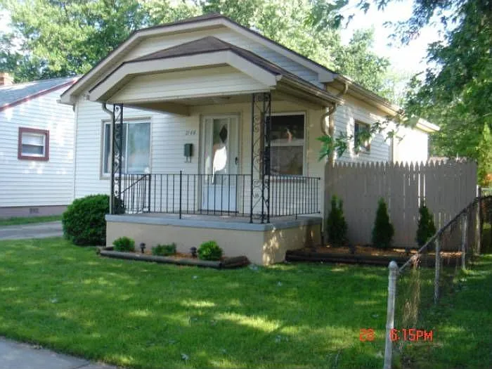 1544 E Granet Ave photo 1