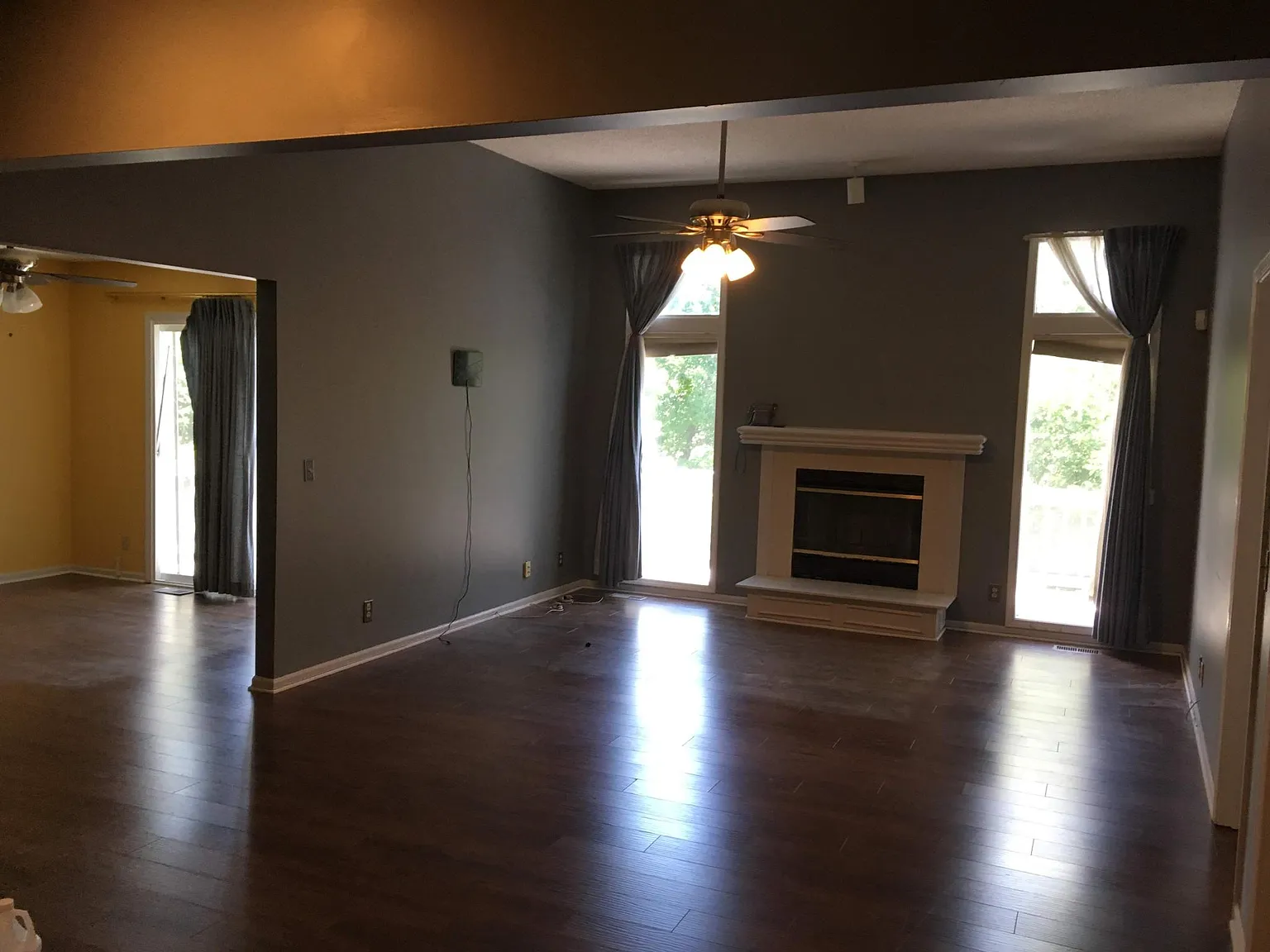 3 bed, 2300 sqft, $2,390 — Photo 2