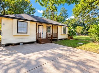 4712 Oleander St, Bacliff, TX 77518