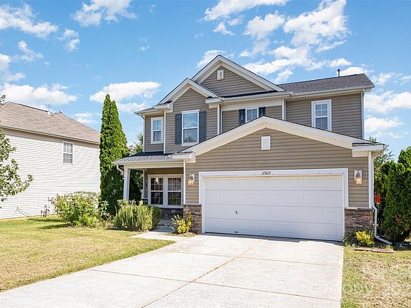 3rd image of 12822 Cumberland Cove Dr