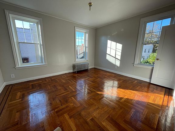 2nd image of 3714 Kings Hwy #2