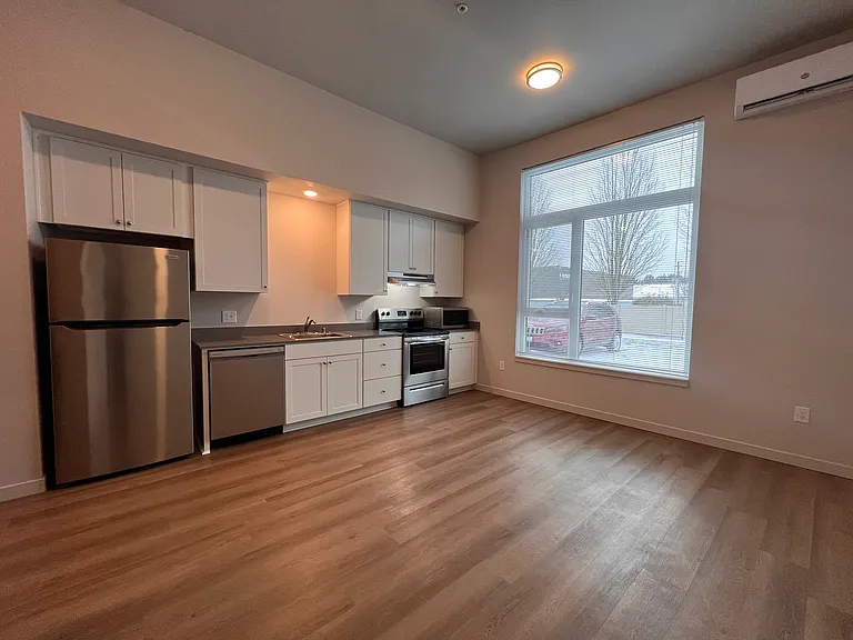 Allegro Pointe Apartments — Photo 9