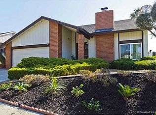 2060 Camino Dr, Escondido, CA 92026