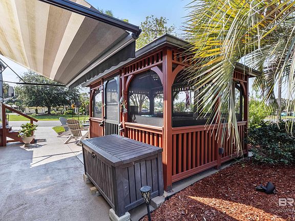 4th image of 325 Portofino Loop