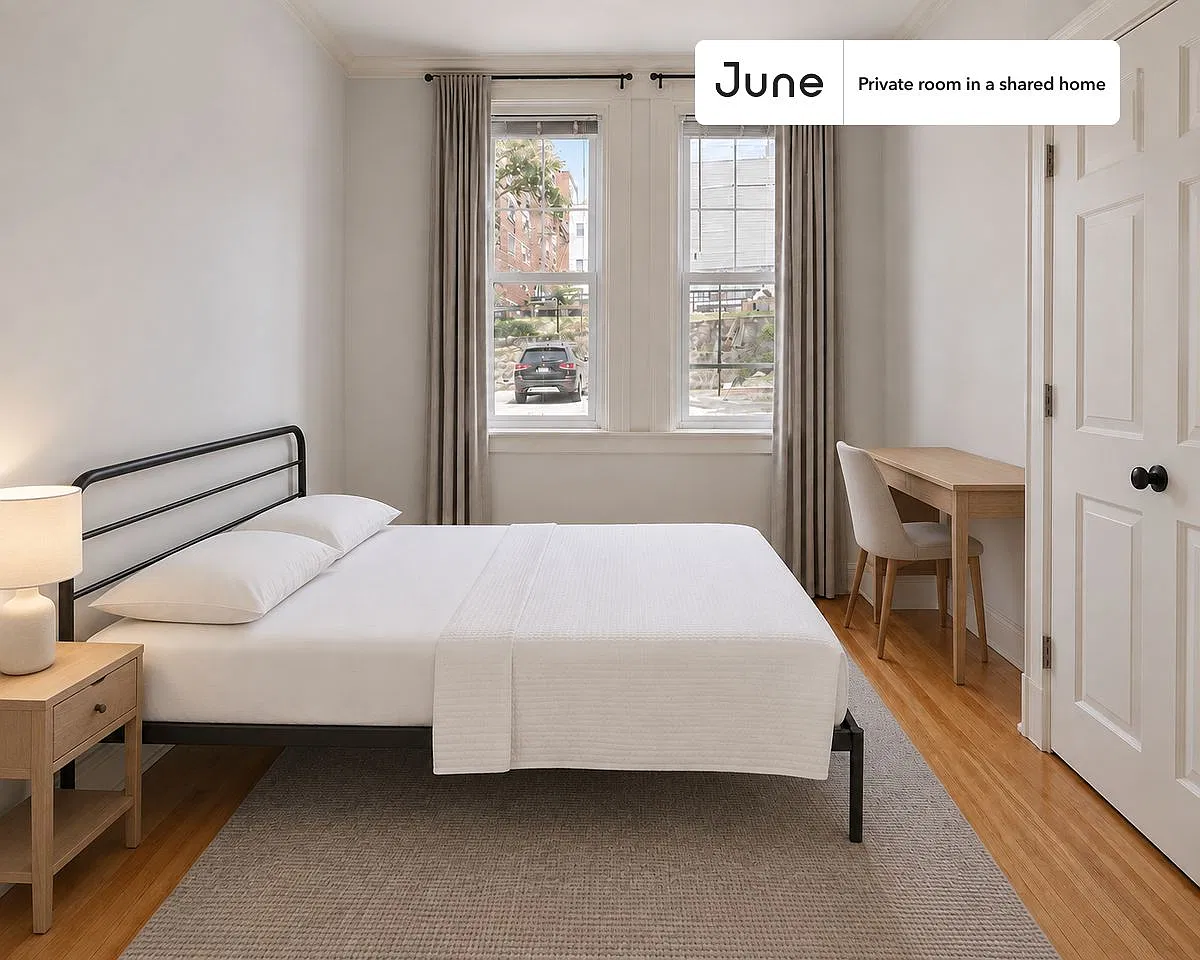 Full bedroom in 5 bed/2 bath home in Brighton #1303 E — Photo 1