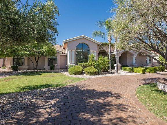 3rd image of 7385 W Country Gables Dr