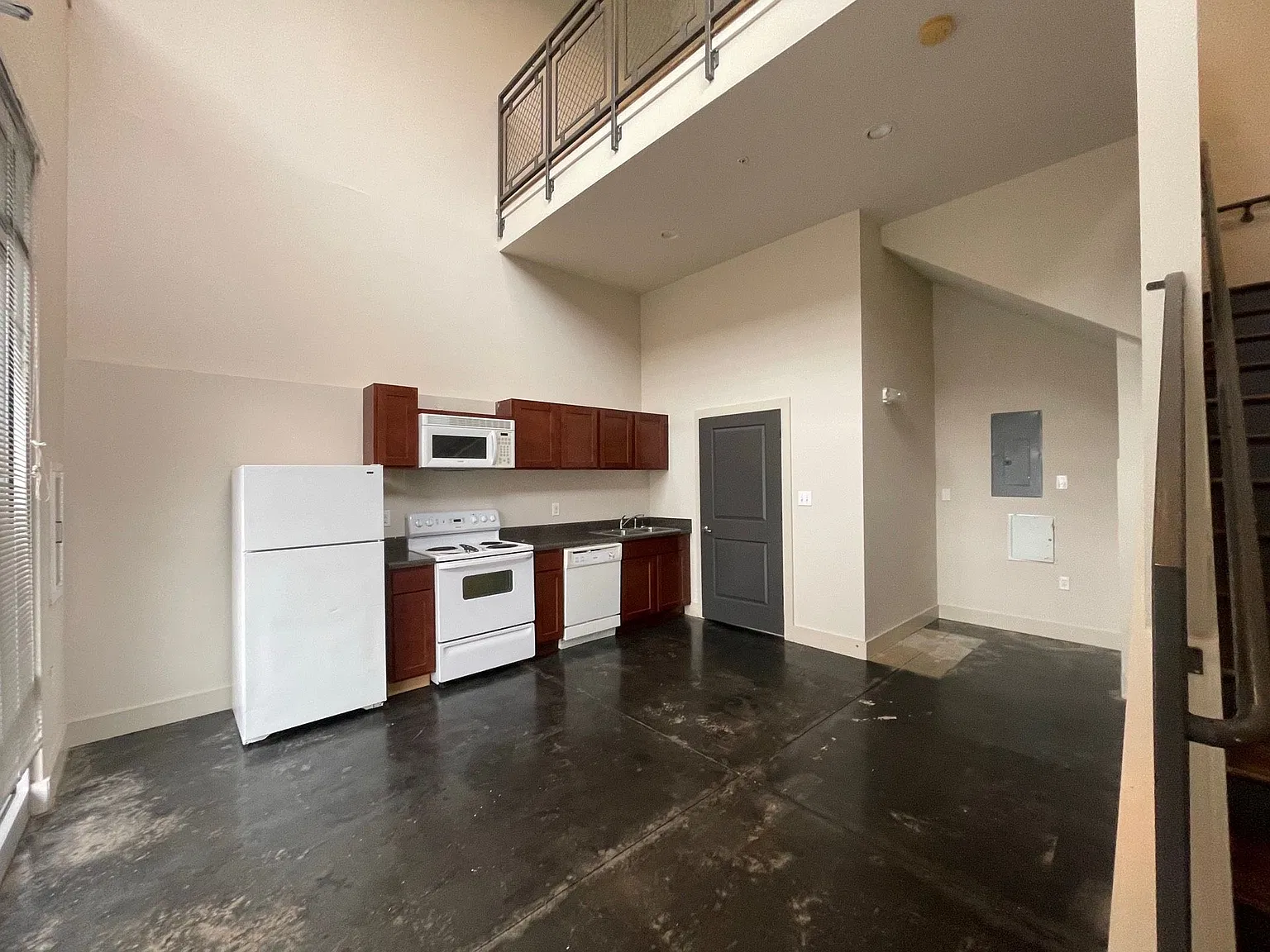 Welcome to The Lofts at 945 College Avenue! — Photo 3