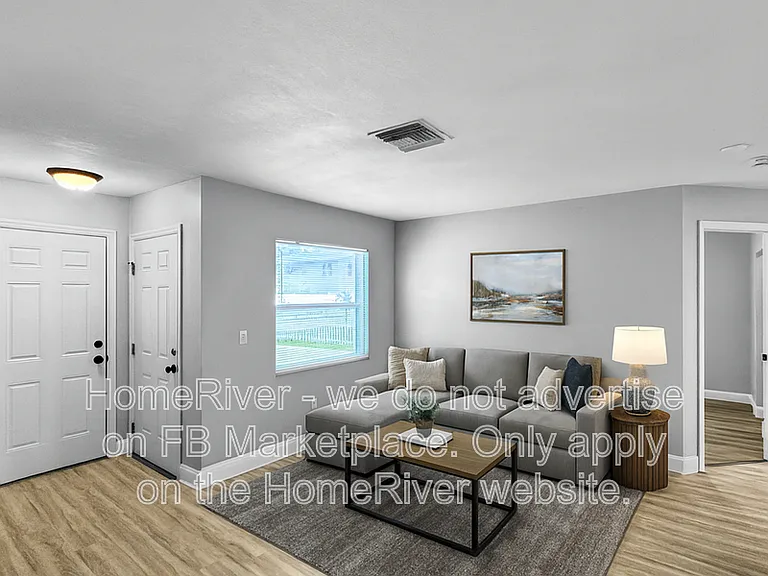 5325 Birch Ave — Photo 2