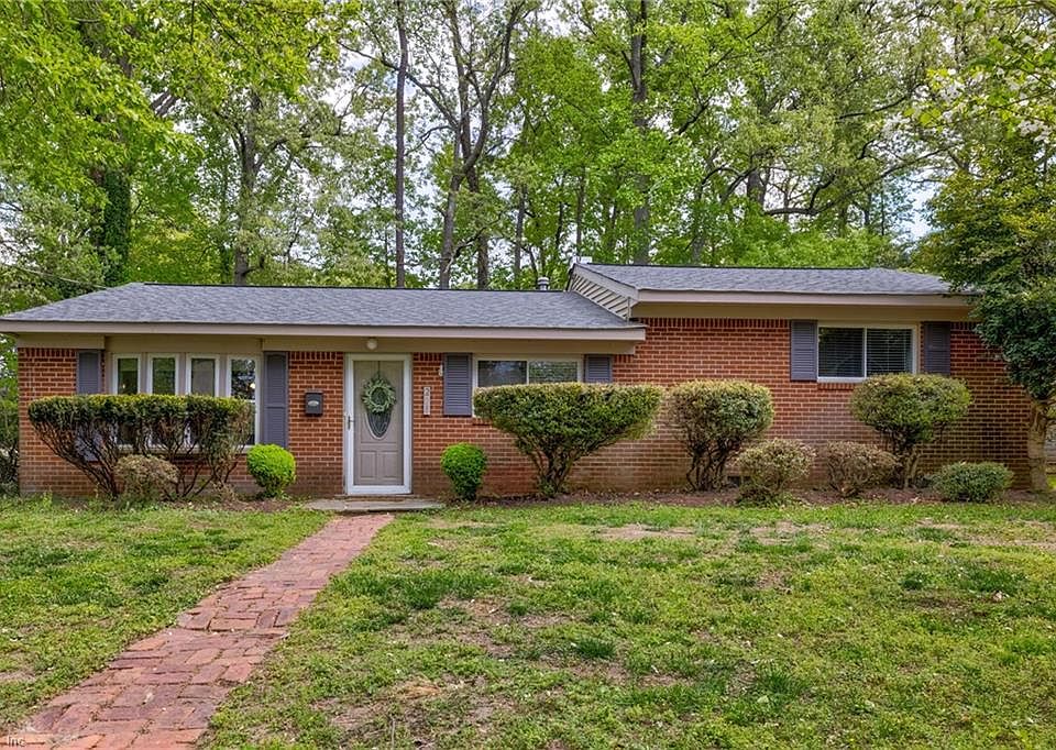 1st image of 228 John Pinckney Ln