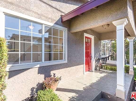 2nd image of 6511 Romaine St