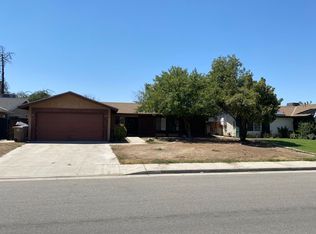 3805 Sweet Water St, Bakersfield, CA 93309