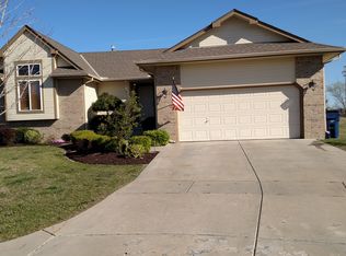 12206 E Laguna Ct, Wichita, KS 67207