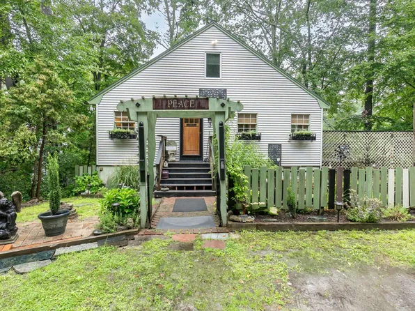 3 Spring Street, Windham, NH 03087