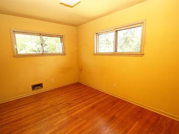 5th image of 6041 W Goodrich Ln