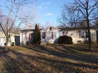 10938 Plumville Rd, Marion, IL 62959