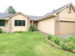 7261 Hyperion Pointe Dr, Johnston, IA 50131