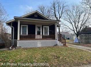 908 N 27th St, Quincy, IL 62301