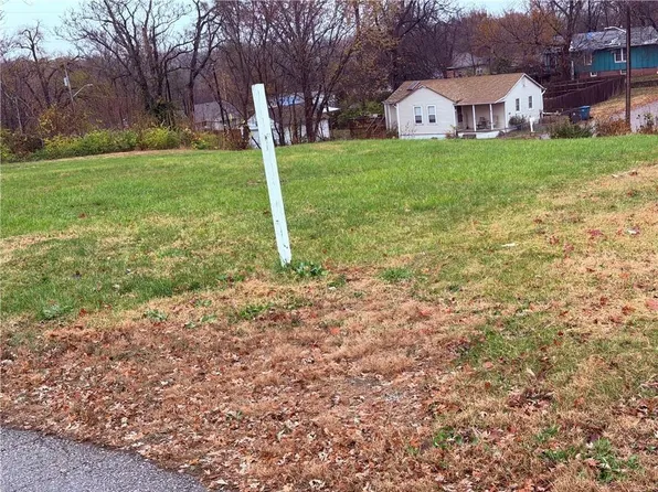119 N Wilson St, Independence, MO 64050