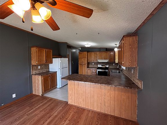 5th image of 3100 Ross Ct