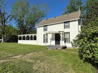 3839 SW Sena Dr, Topeka, KS 66604