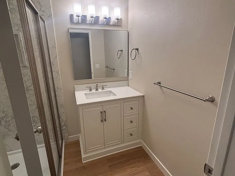 808 Shady Oak Dr — Photo 7