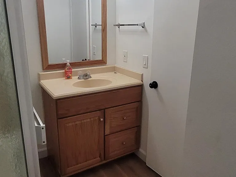 1682 Griffith Ave — Photo 14