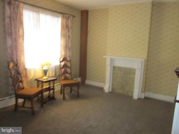 2nd image of 2644 E Ann St