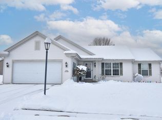W205N17365 Spring Ridge Dr, Jackson, WI 53037