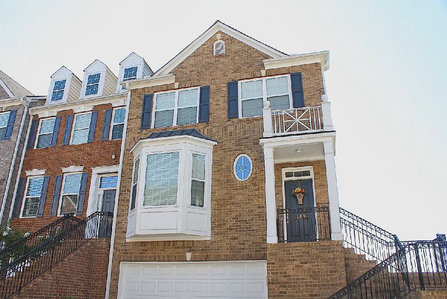 1st image of 460 Tioram Ln SE #21