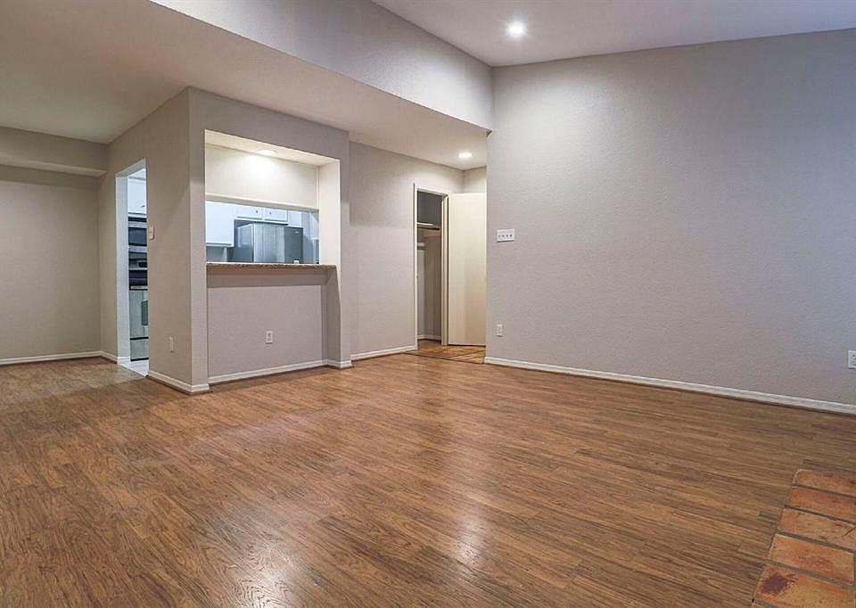 1st image of 1818 Augusta Dr APT 12